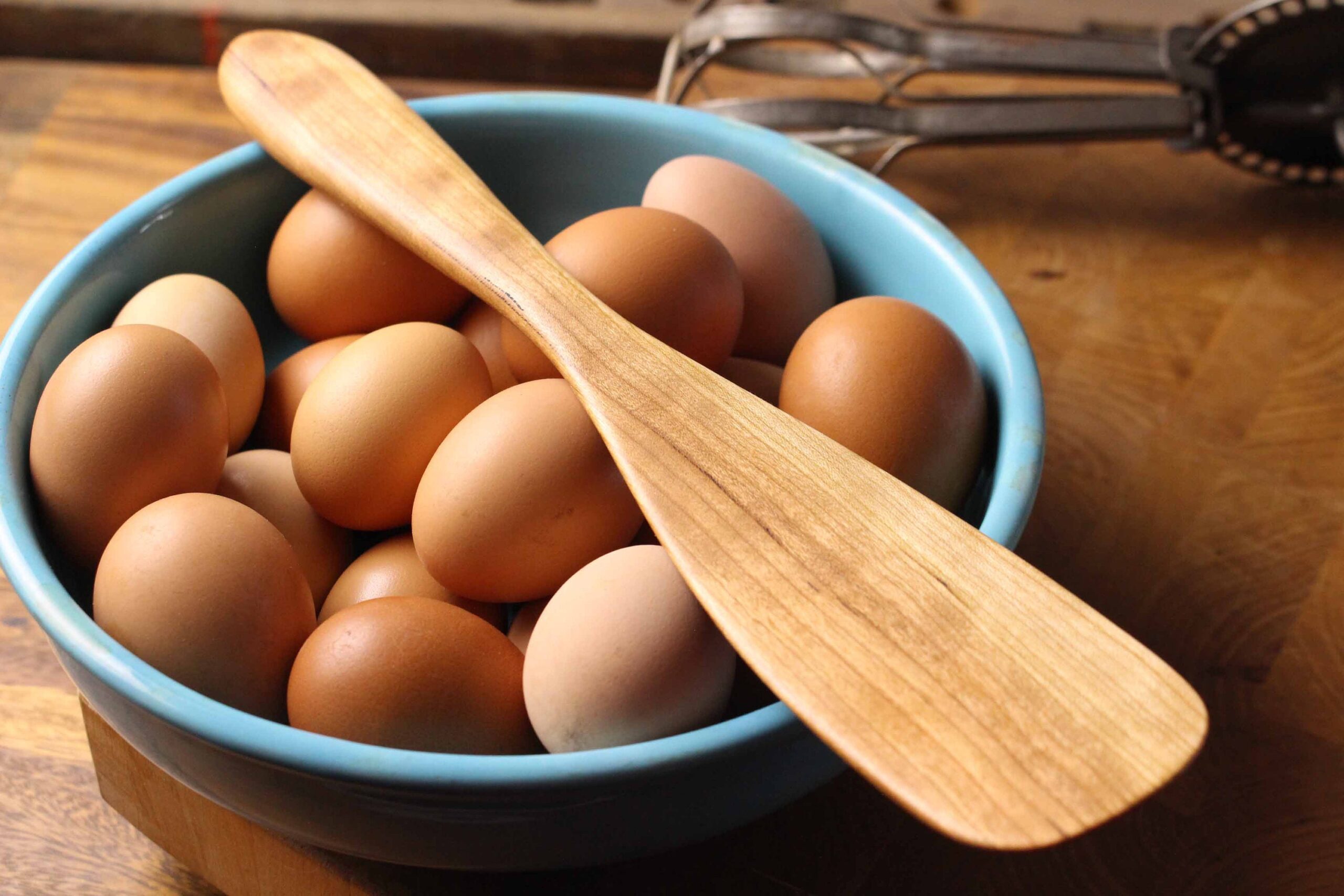 Handmade wooden spurtle for all kinds of jobs in the kitchen. - Image 4
